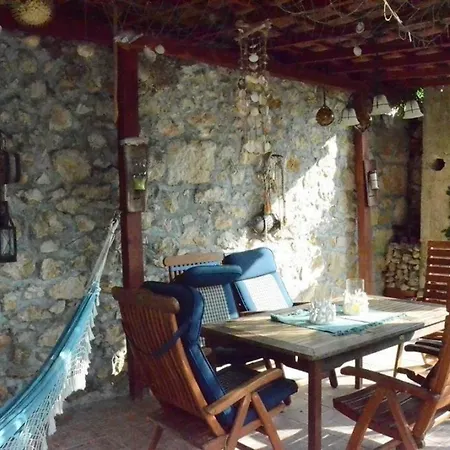 Altes Steinhaus Tatil Evi *